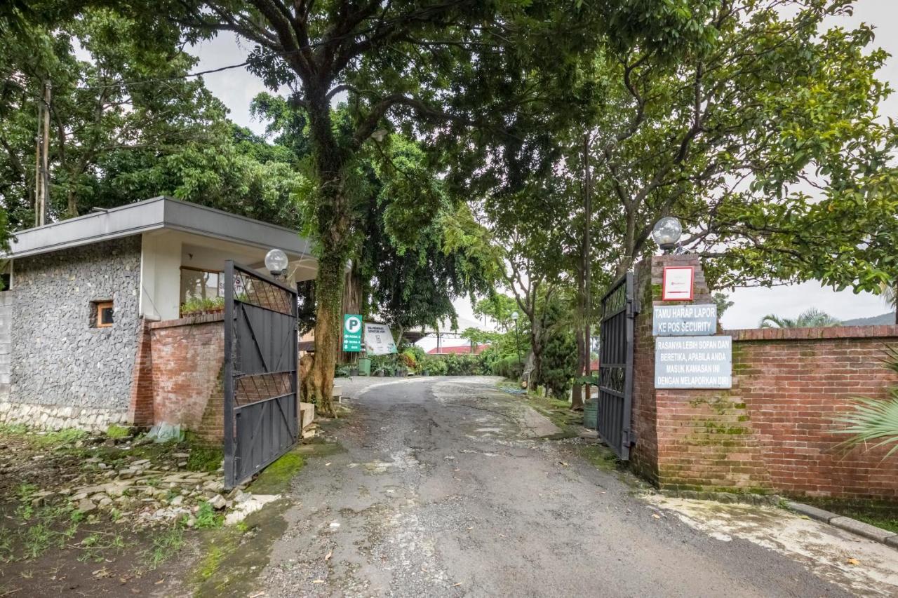 Reddoorz Plus @ Purwodadi Pasuruan Kültér fotó